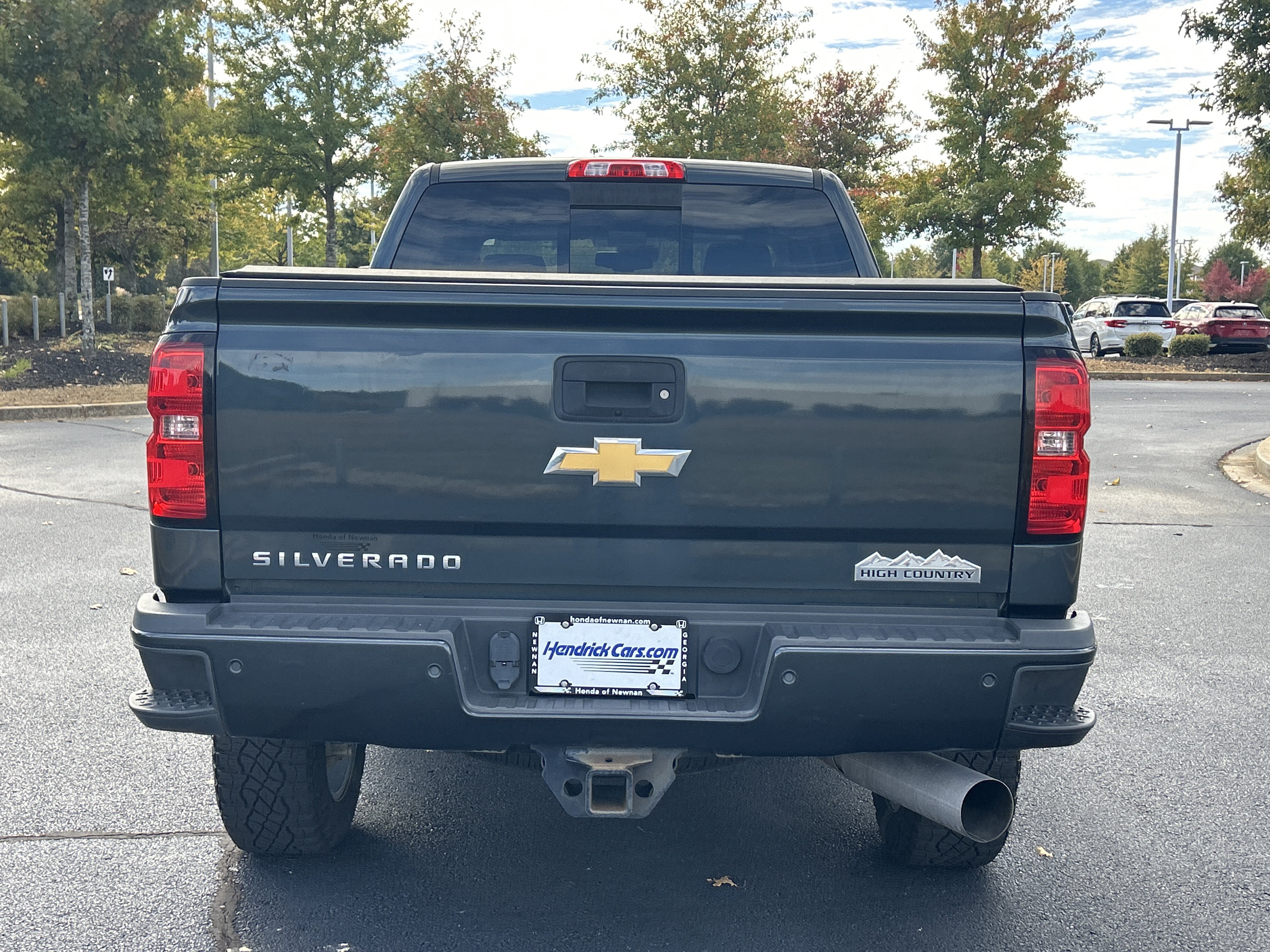 Used 2017 Chevrolet Silverado 2500 High Country w/ Duramax Plus Package AWD/4WD image 8