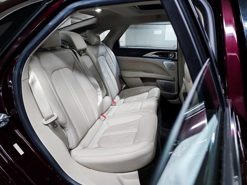 Used 2018 Lincoln MKZ Reserve w/ Luxury Package image 36