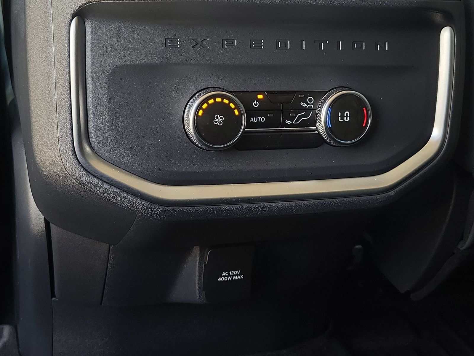 Used 2026 Ford Expedition Active AWD/4WD image 20