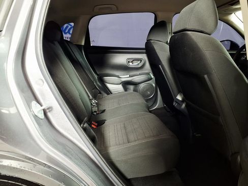 Used 2025 Honda HR-V LX image 11