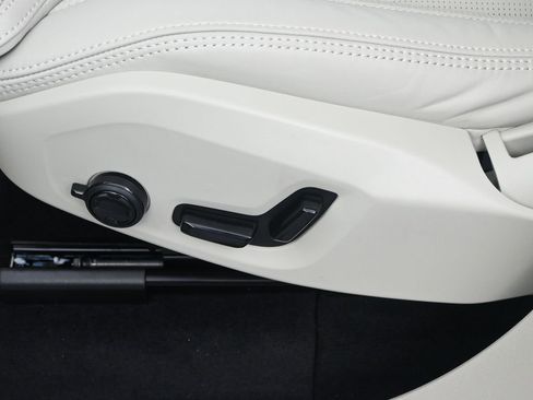 New 2026 Volvo XC90 B6 Ultra w/ Protection Package AWD/4WD image 12