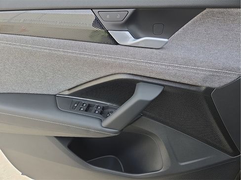 New 2026 Volkswagen Tiguan S image 16