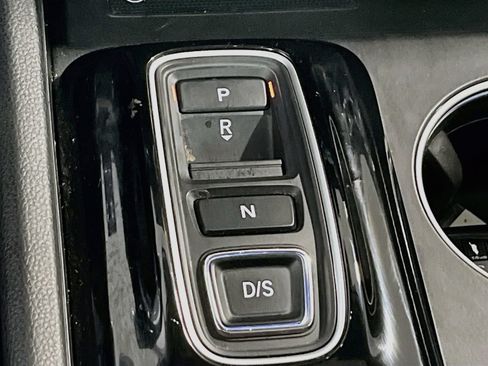 Used 2025 Honda Pilot Elite image 17