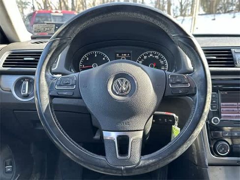 Used 2014 Volkswagen Passat TDI SE image 8