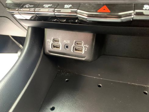 Certified 2024 Dodge Durango GT image 34