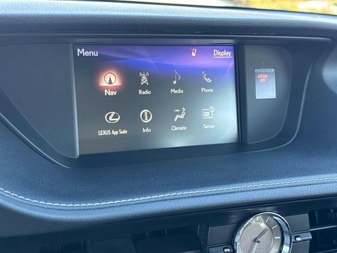 Used 2017 Lexus ES 350 w/ Luxury Package image 18