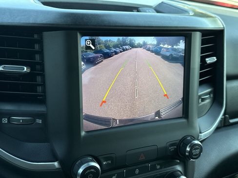 Used 2021 RAM 1500 Big Horn AWD/4WD image 19