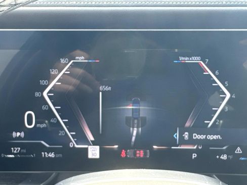 Certified 2023 BMW 760i xDrive AWD/4WD image 30