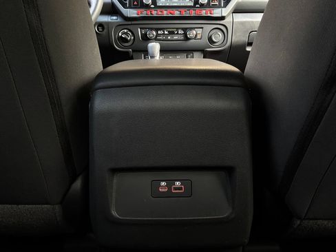 Used 2026 Nissan Frontier PRO-4X AWD/4WD image 14