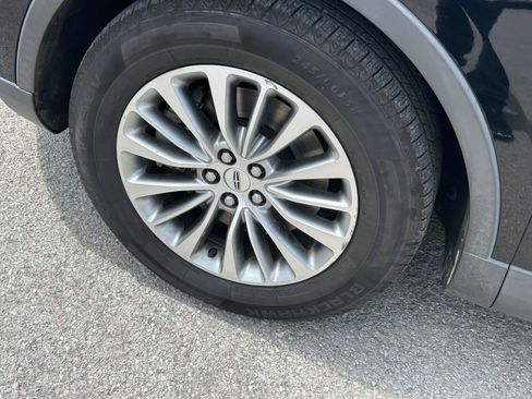 Used 2016 Lincoln MKX Select FWD image 9