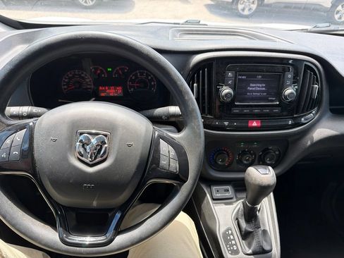 Used 2018 RAM ProMaster City Tradesman FWD image 5
