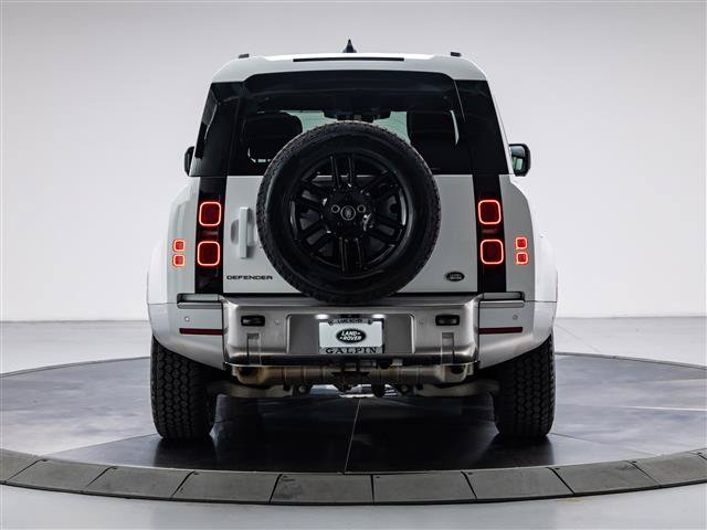 Used 2023 Land Rover Defender 110 S AWD/4WD image 8