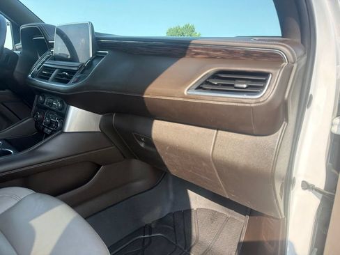 Certified 2023 Chevrolet Suburban Z71 w/ Z71 Off-Road Package AWD/4WD image 38