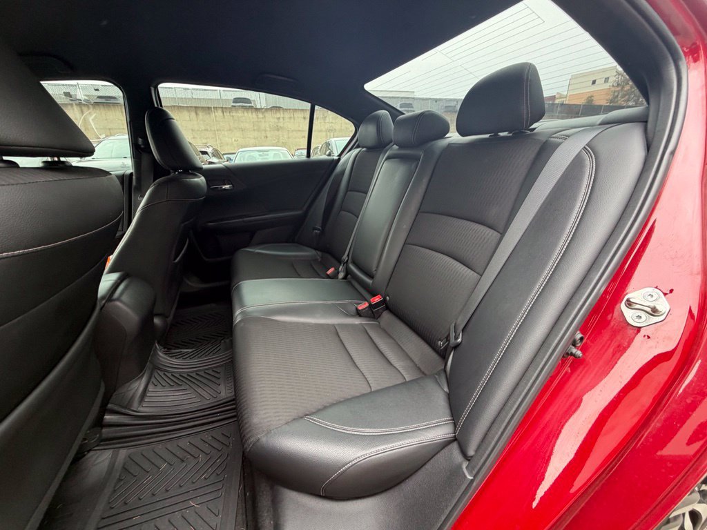 Used 2017 Honda Accord Sport image 3