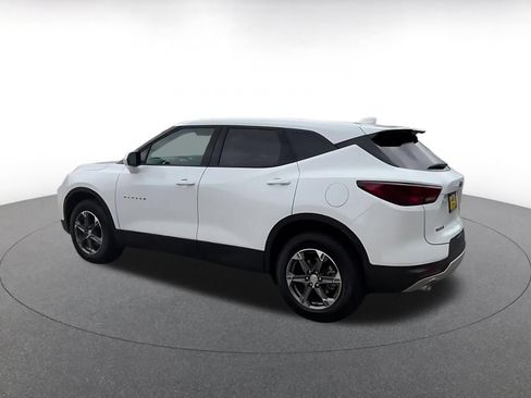 Used 2026 Chevrolet Blazer LT FWD image 10