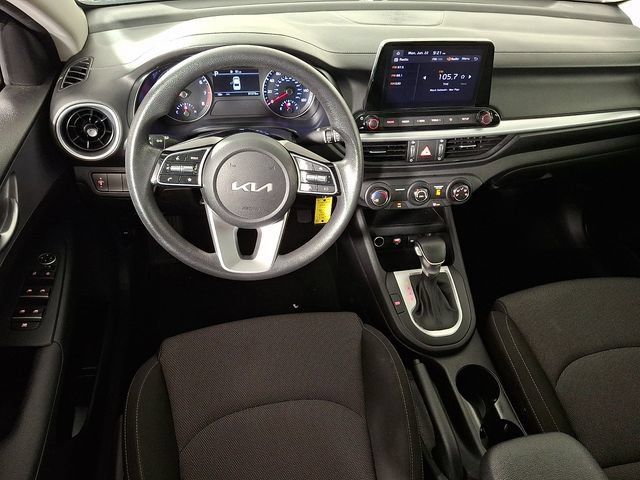 Used 2023 Kia Forte LXS FWD image 2