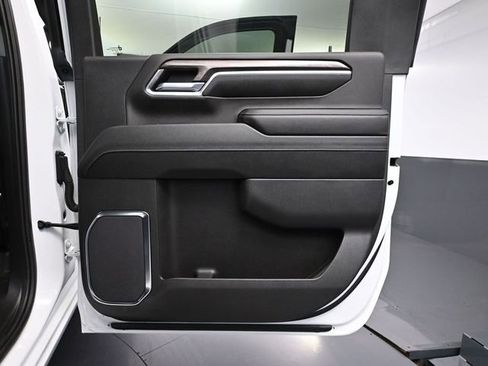 Used 2024 Chevrolet Silverado 2500 LTZ w/ LTZ Plus Package image 49