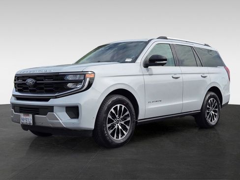Used 2025 Ford Expedition Platinum AWD/4WD image 8