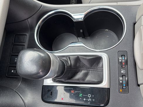 Used 2019 Toyota Highlander Limited image 28