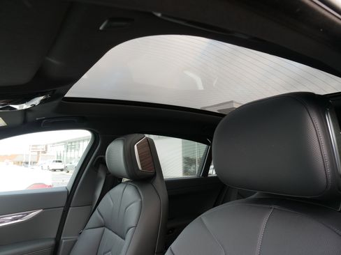 New 2025 BMW 740i w/ Premium Package image 19