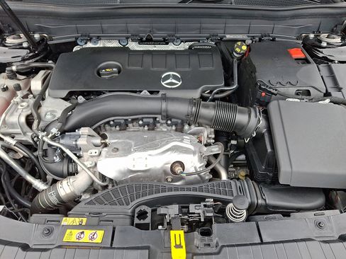 Certified 2023 Mercedes-Benz GLB 250 4MATIC image 29