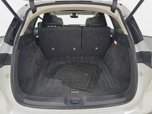 Certified 2023 INFINITI QX50 Luxe image 32