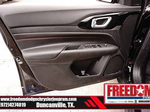 New 2026 Jeep Compass Trailhawk image 39