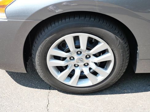 Used 2015 Nissan Altima 2.5 S w/ Power Driver Seat Package FWD image 9