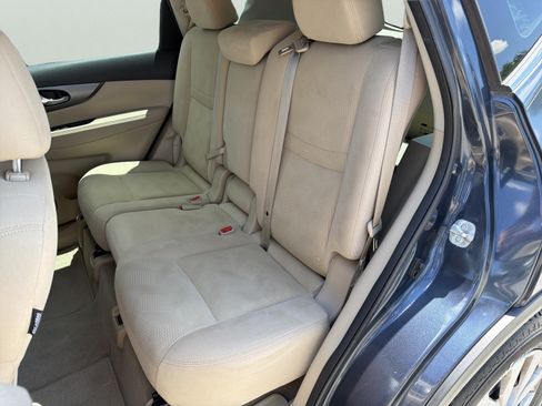 Used 2014 Nissan Rogue S FWD image 21
