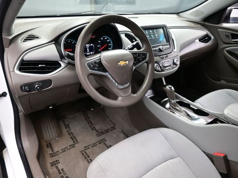 Used 2016 Chevrolet Malibu LS FWD image 11