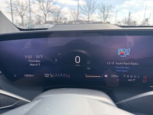 Used 2025 Buick Enclave Preferred image 12