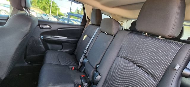 Used 2018 Dodge Journey SE FWD image 10