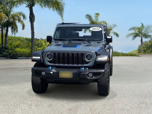 Used 2024 Jeep Wrangler Unlimited Rubicon 4xe AWD/4WD image 7