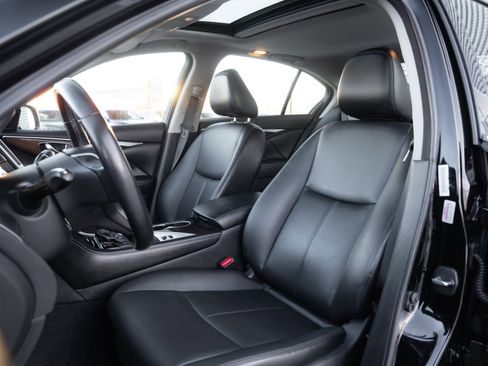 Used 2018 INFINITI Q50 Luxe w/ Essential Package (3.0T Luxe) image 23