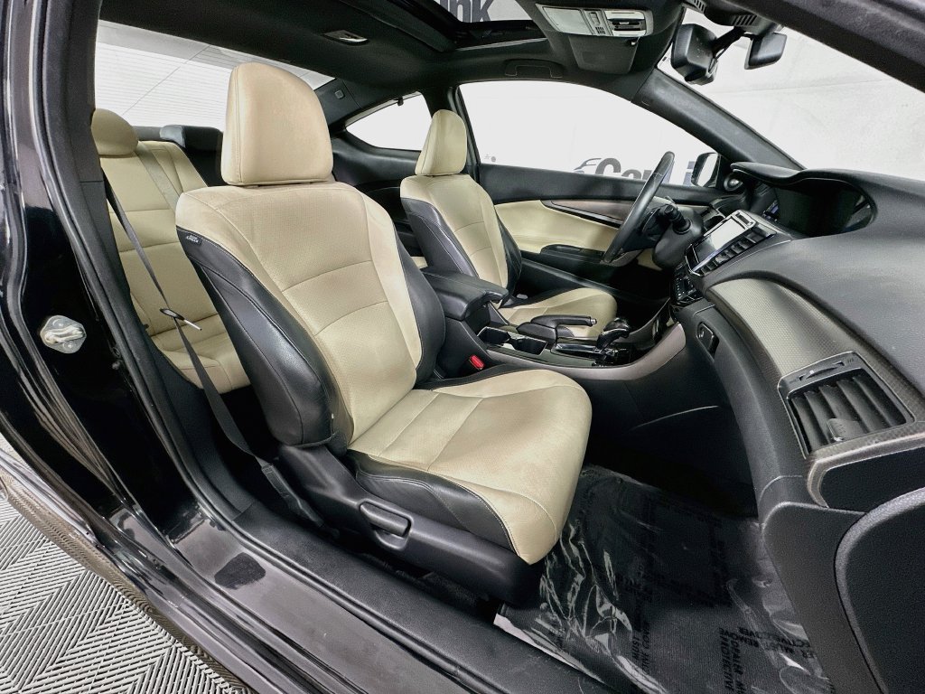 Used 2016 Honda Accord Touring image 34