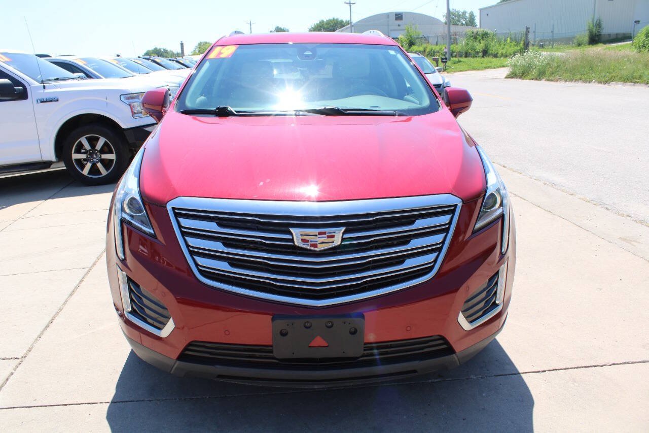 Used 2019 Cadillac XT5 Luxury AWD/4WD image 3