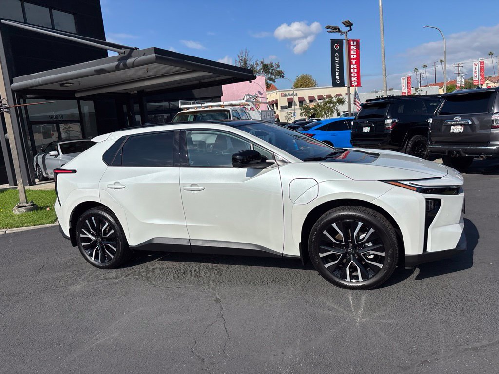 Used 2026 Toyota bZ FWD image 3