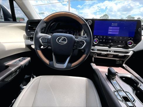 Used 2024 Lexus RX 350 Premium image 6