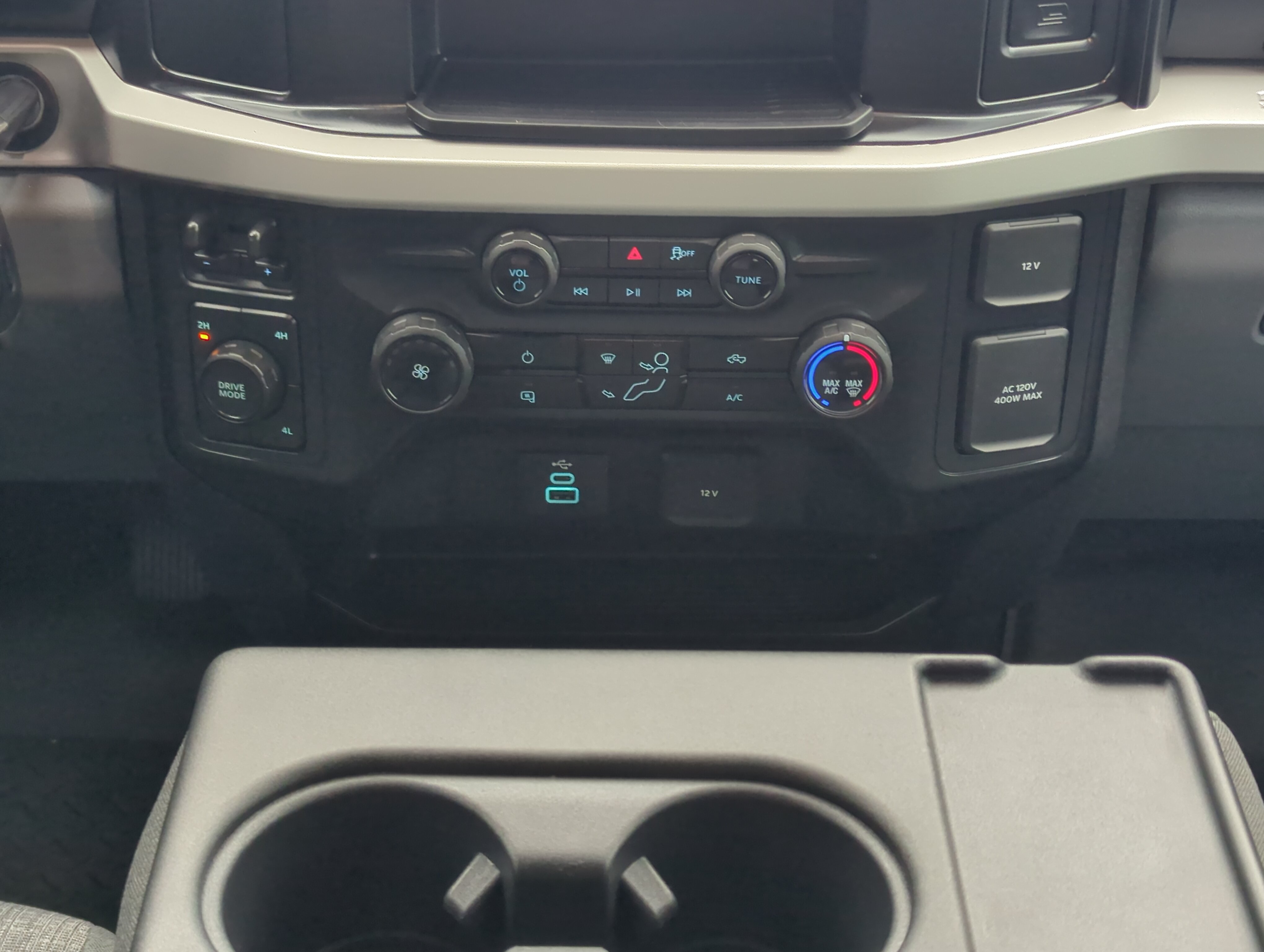 Certified 2025 Ford F350 XLT AWD/4WD image 16