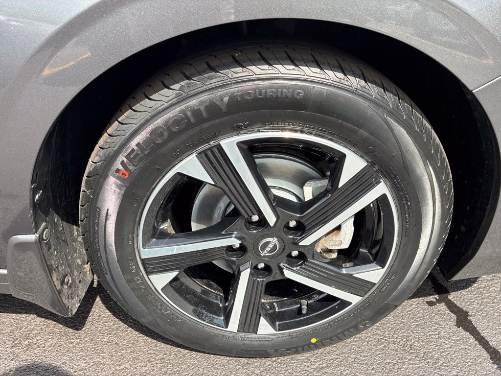 Certified 2024 Nissan Sentra SV FWD image 9