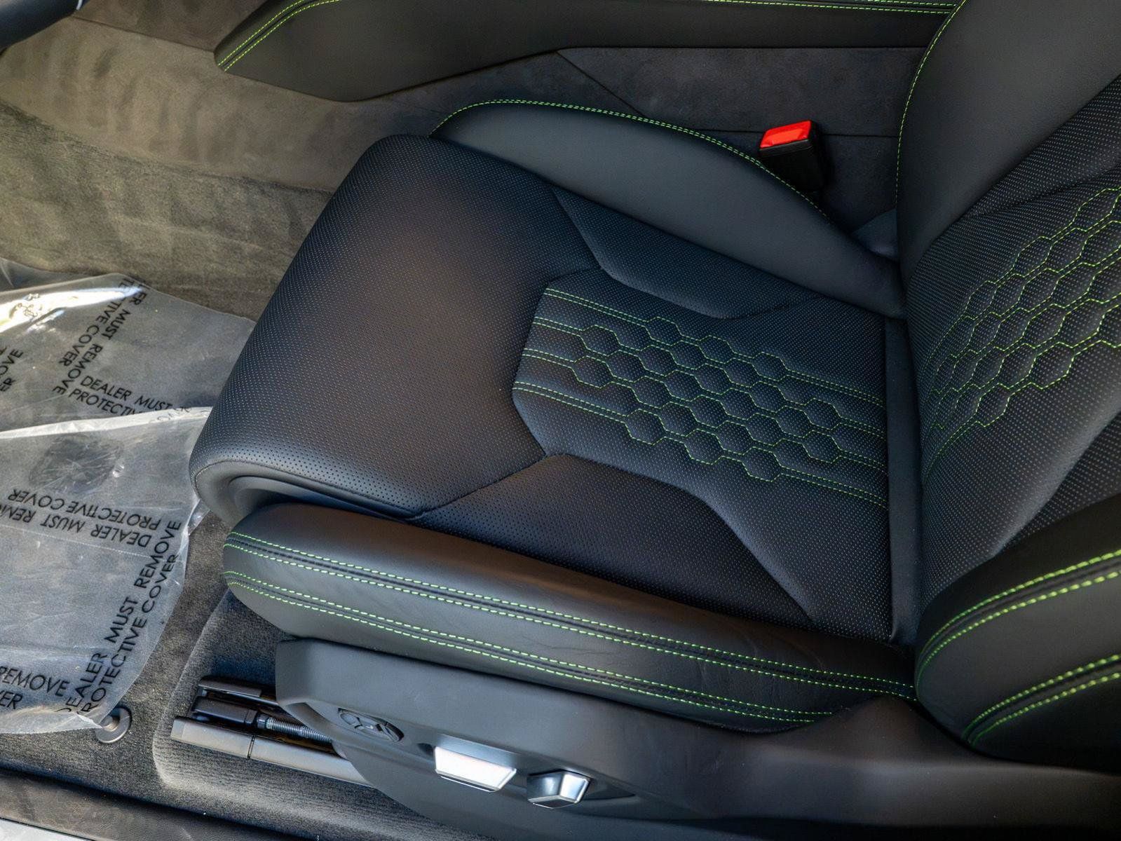Used 2025 Lamborghini Urus Performante AWD/4WD image 14