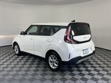 Used 2023 Kia Soul LX w/ LX Technology Package image 5