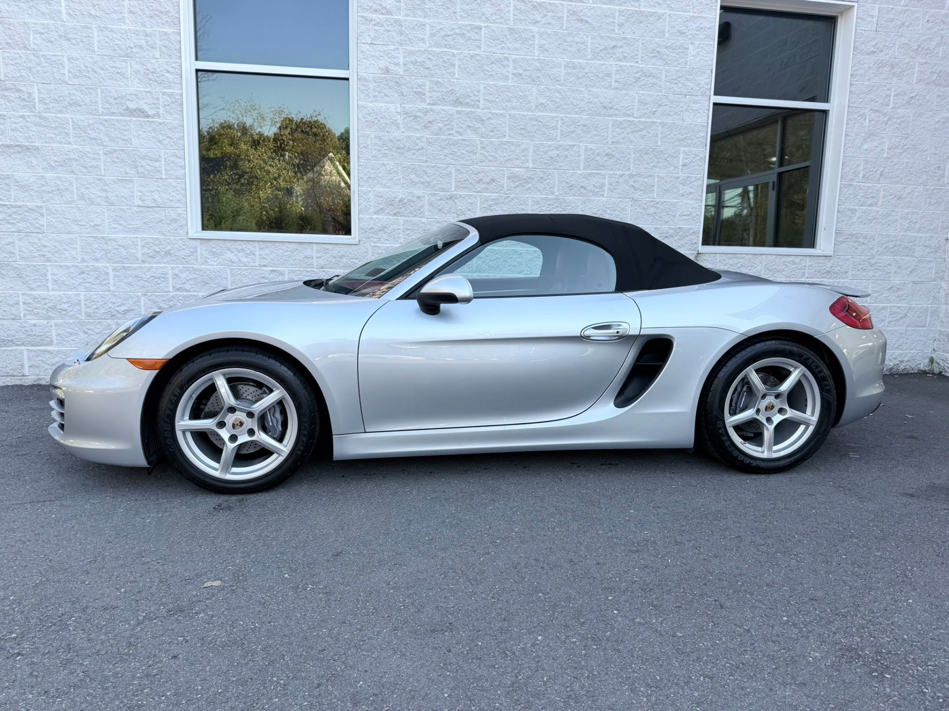 Used 2014 Porsche Boxster RWD image 5