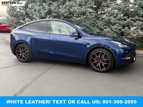 Used 2023 Tesla Model Y Performance AWD/4WD image 11