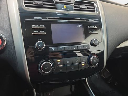 Used 2015 Nissan Altima 2.5 S w/ Power Driver Seat Package FWD image 19