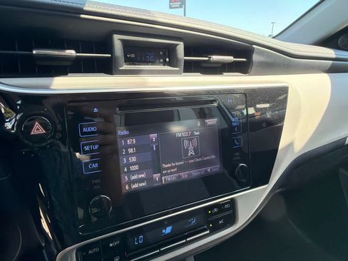Used 2017 Toyota Corolla LE w/ Carpet Mat Package (TMS) FWD image 23