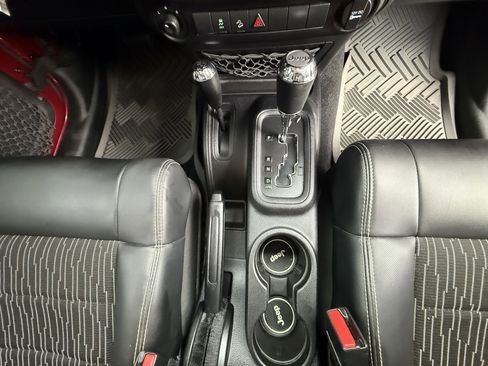 Used 2012 Jeep Wrangler Unlimited Sport image 22