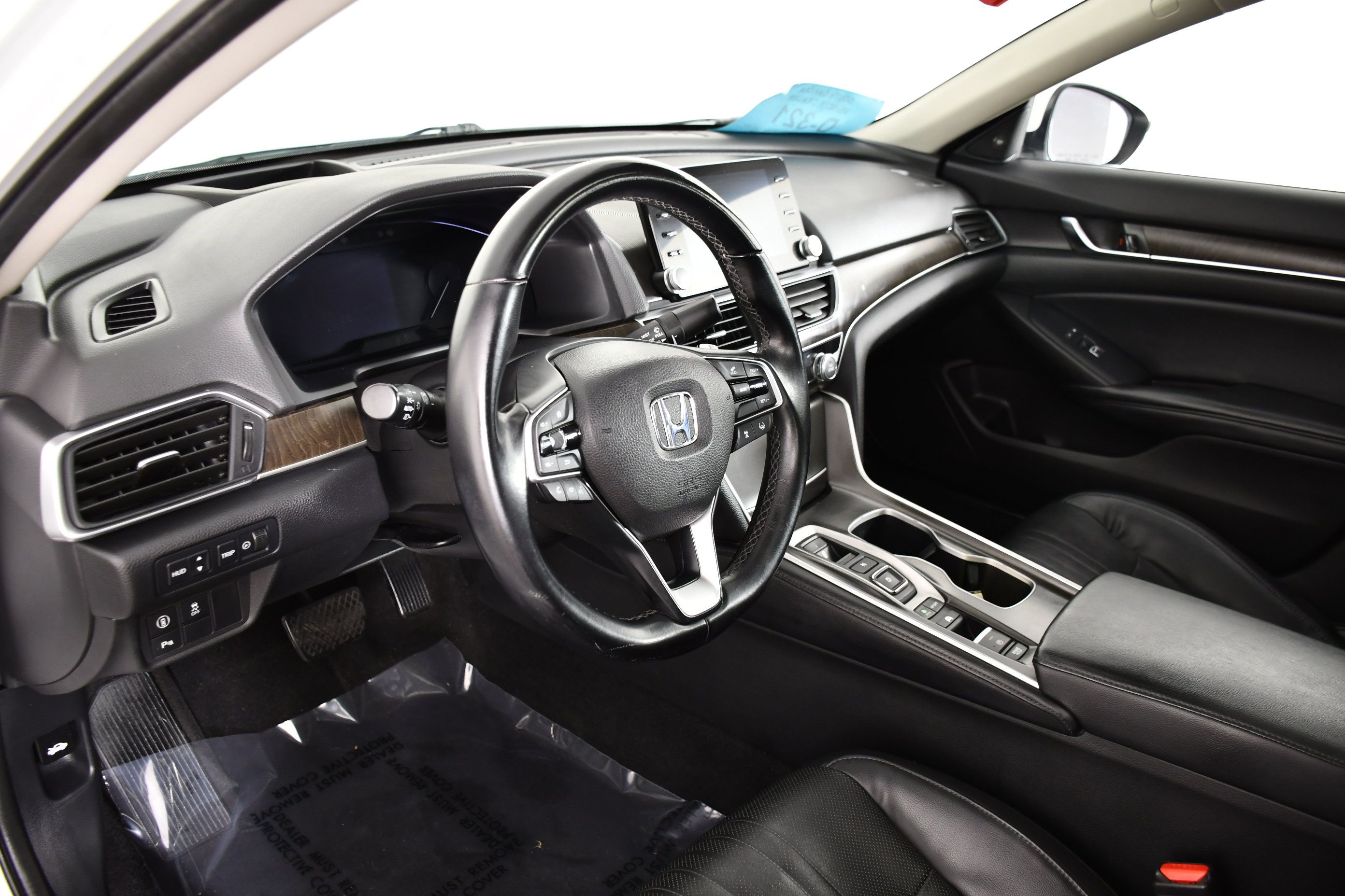 Used 2018 Honda Accord Touring image 37