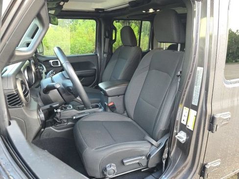 Used 2019 Jeep Wrangler Unlimited Sport S AWD/4WD image 13