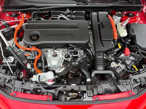 Certified 2025 Honda Civic Sport image 31